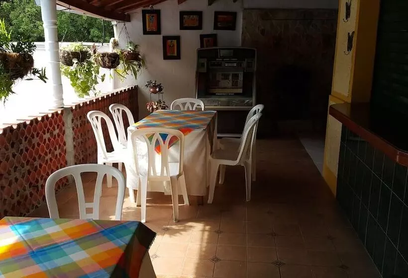 ホテル La Casa Amarela