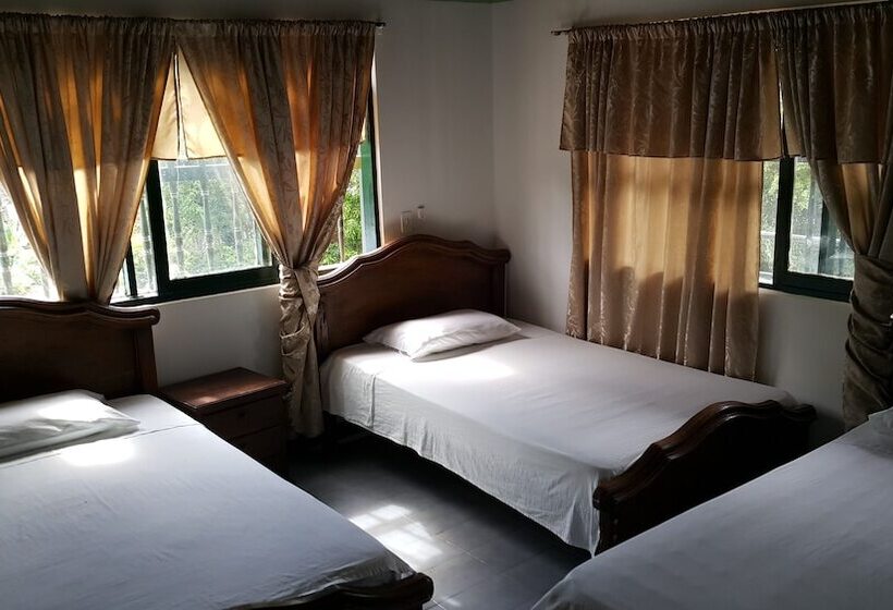 Hotelli La Casa Amarela