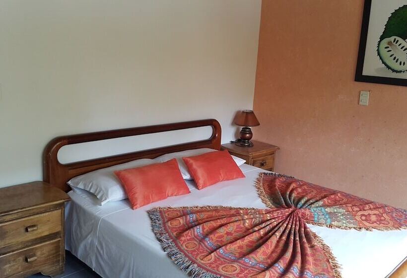 Hotelli La Casa Amarela