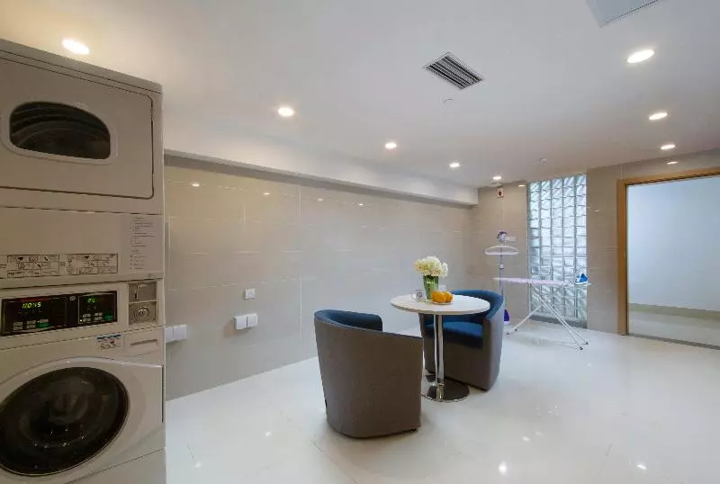 ホテル Holiday Inn Express Chengdu Dafeng