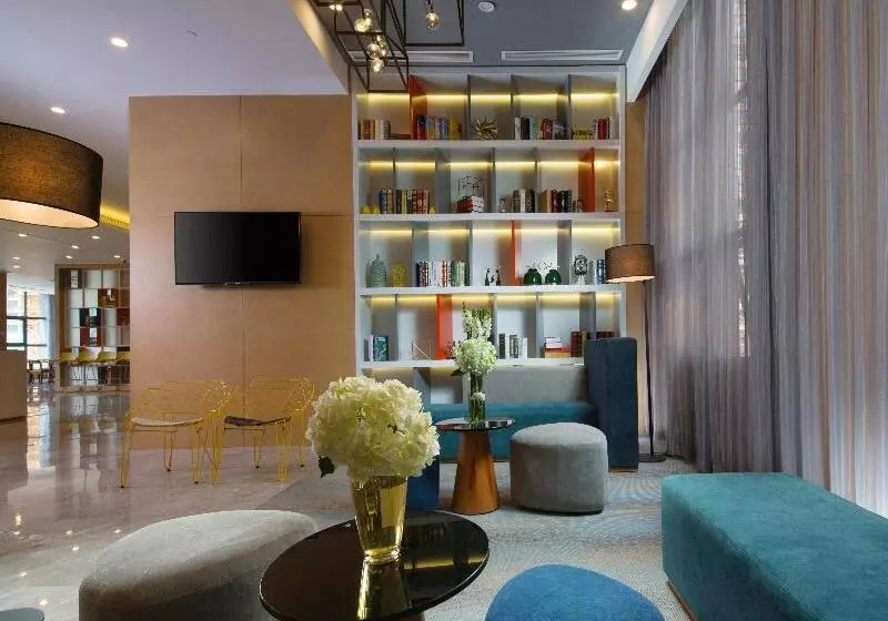 ホテル Holiday Inn Express Chengdu Dafeng