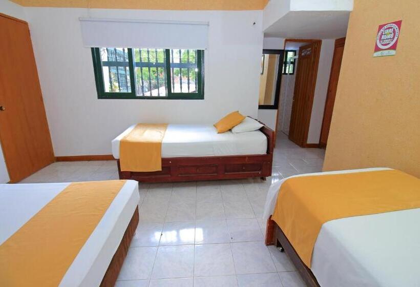 Hotelli La Casa Amarela