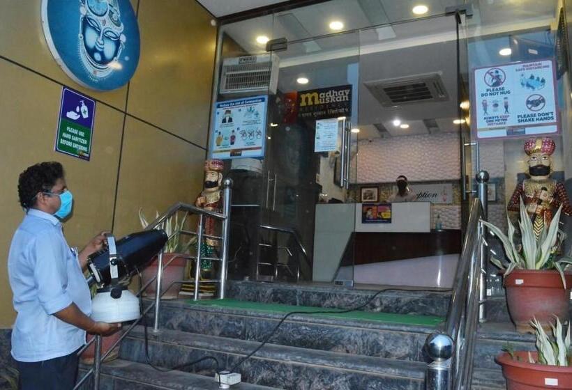 酒店 Madhav Muskan Residency