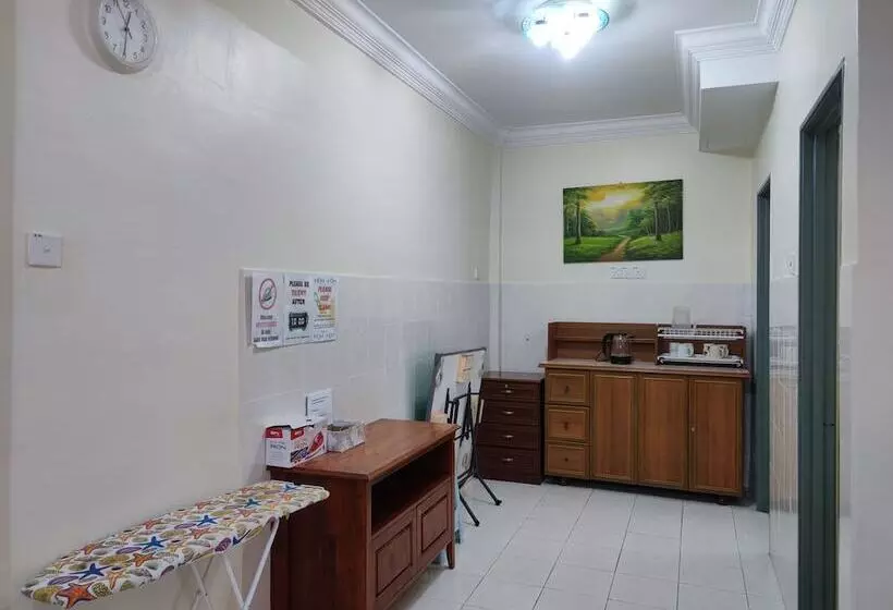 Kpw At Royal Lily Apartment