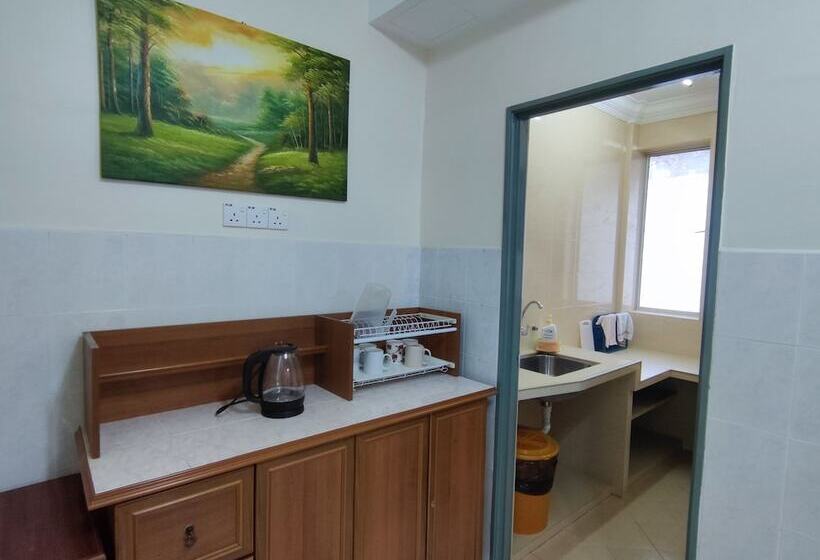 Kpw At Royal Lily Apartment