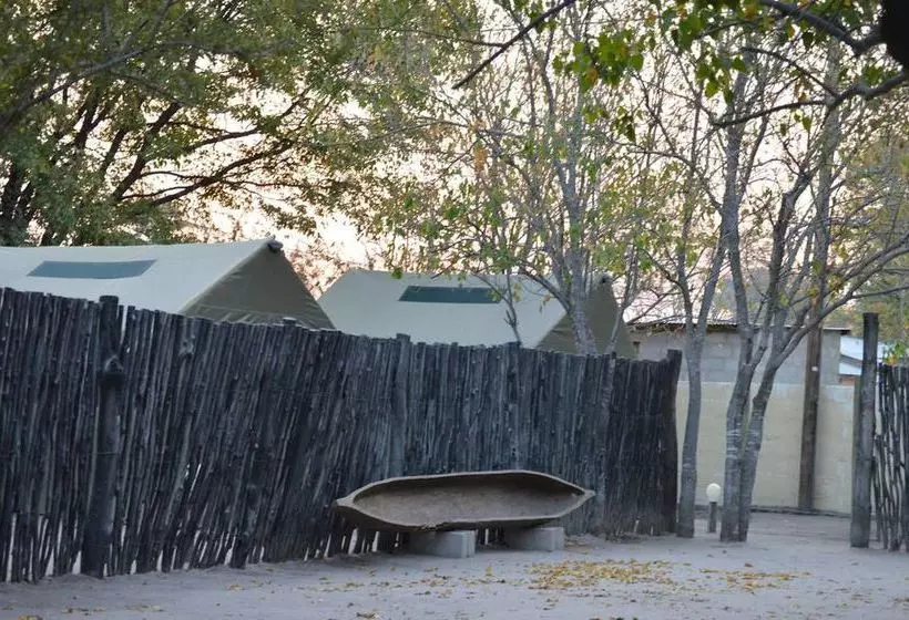 هاستل Motsebe Backpackers