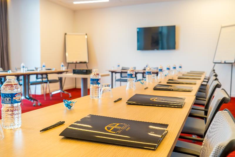 All Suites Choisy Le Roi