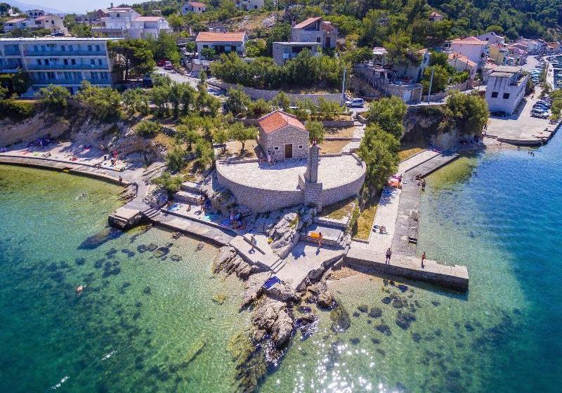 Aparthotel Castrum Novum