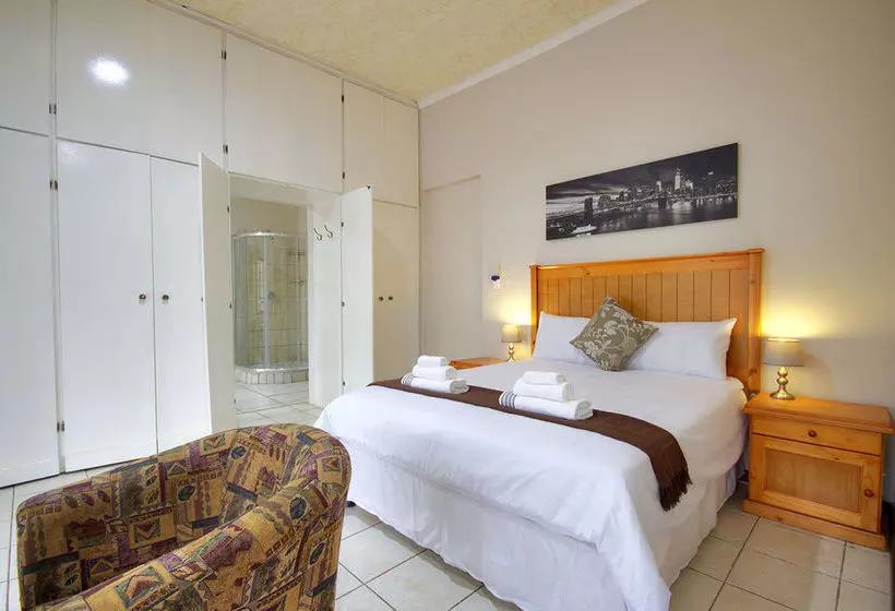 تختخواب و صبحانه Eagles Nest Guesthouse