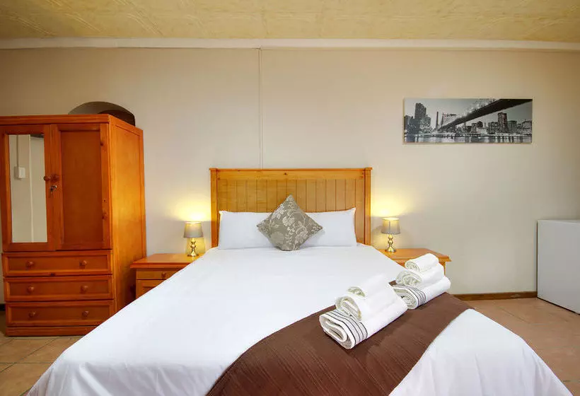 تختخواب و صبحانه Eagles Nest Guesthouse