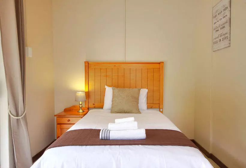 تختخواب و صبحانه Eagles Nest Guesthouse