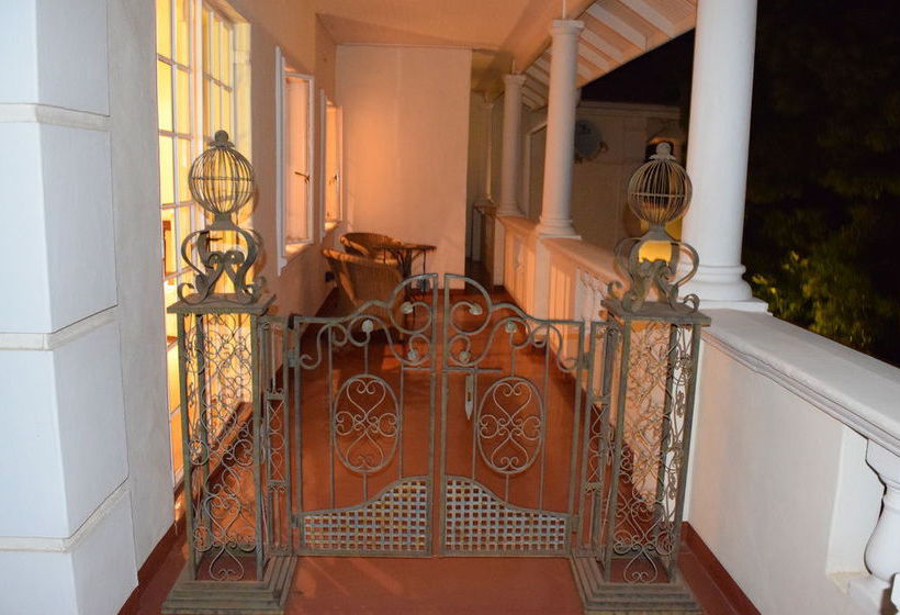 Bed & Breakfast Edward House