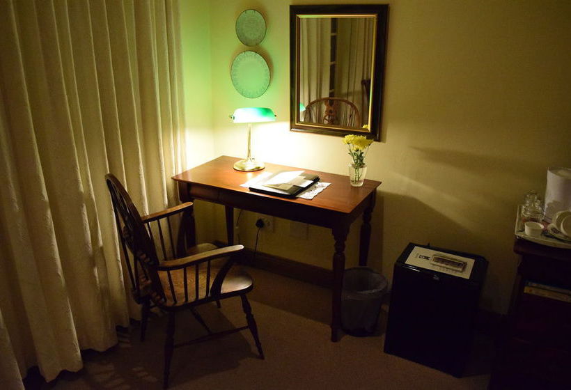 Bed & Breakfast Edward House