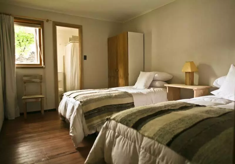 تختخواب و صبحانه Raices Bed&Breakfast