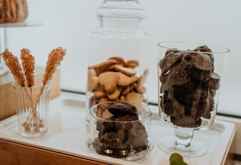 ベッドアンドブレックファースト Curù