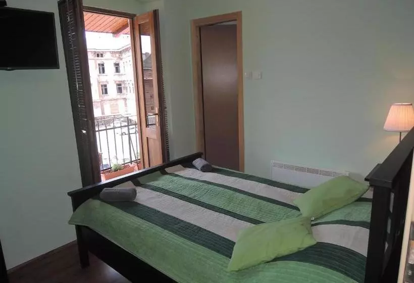 Hostel Kvarner