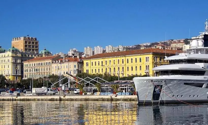 Hostel Kvarner