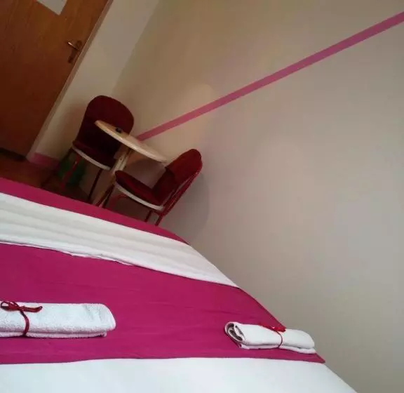 Hostel Lega House