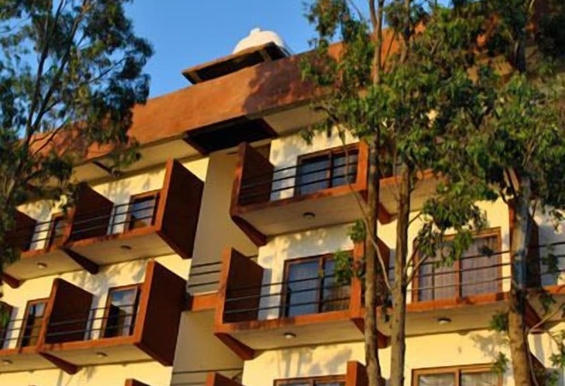 Cliff Edge Hotel   Lalibela