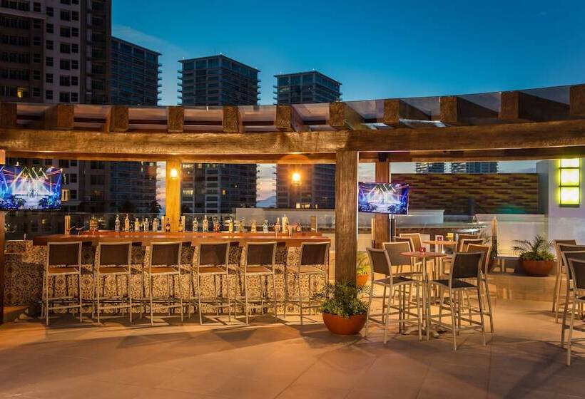 فندق Fiesta Inn Puerto Vallarta Isla