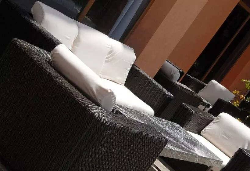 Hotelli Oasis Palm