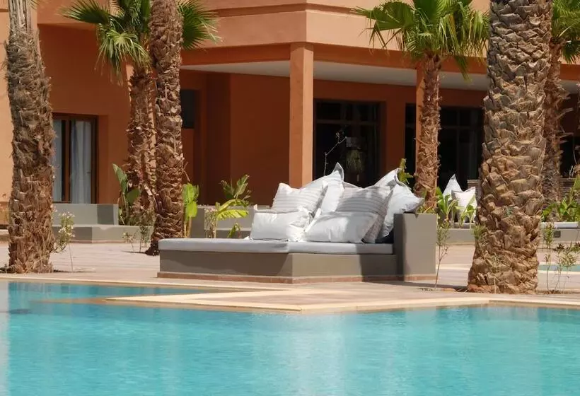 Hotelli Oasis Palm