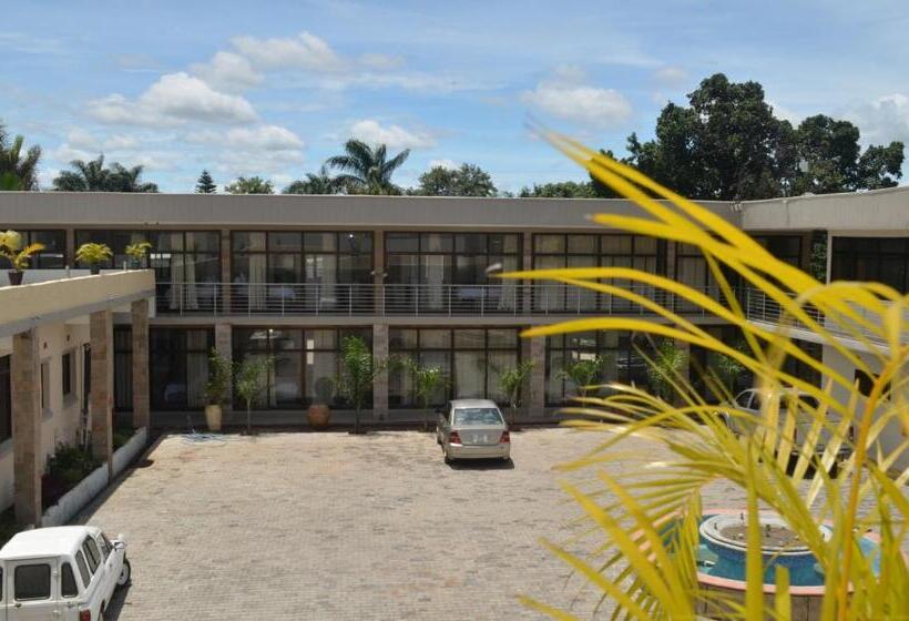 Pamo Hotel And Restaurants