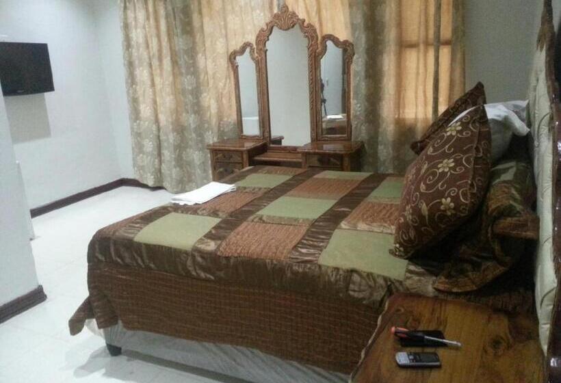 Pamo Hotel And Restaurants