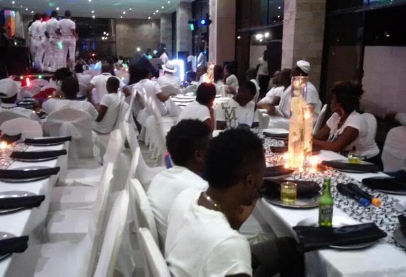 Pamo Hotel And Restaurants