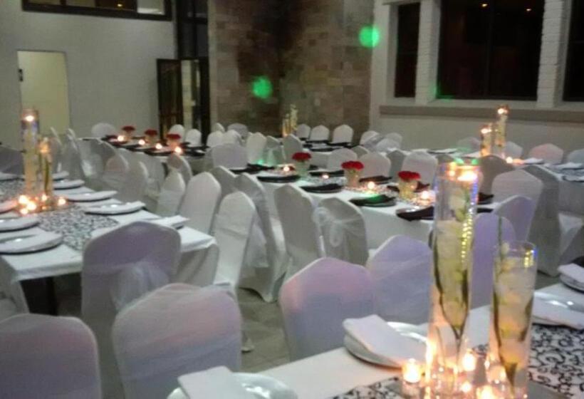 Pamo Hotel And Restaurants