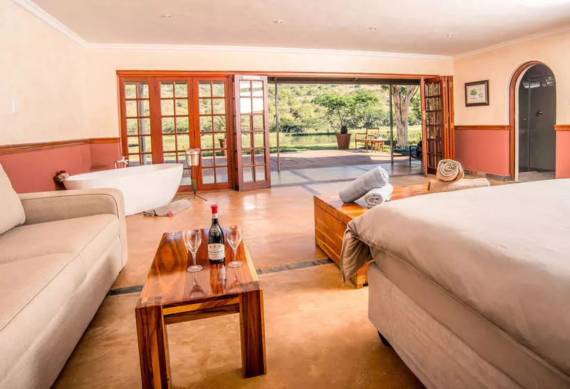 ホテル Saragossa Game Reserve