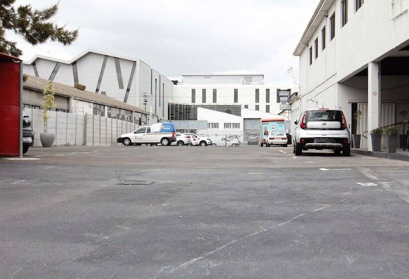 New National Hotel And Conference