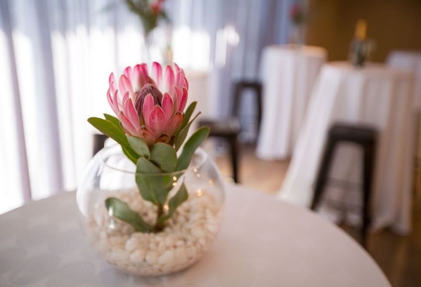 New National Hotel And Conference