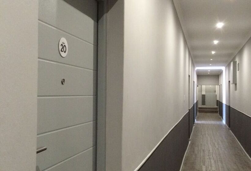 New National Hotel And Conference