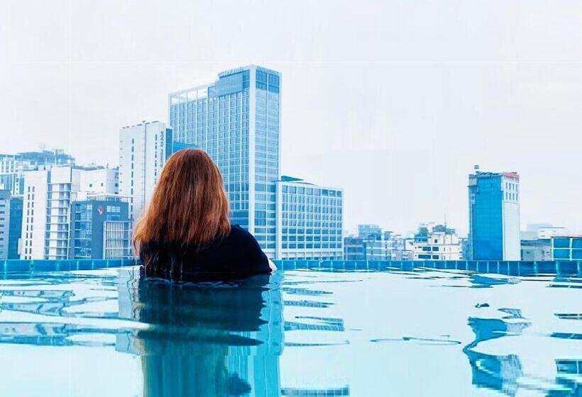 هتل The Raintree Dhaka A Luxury Collection