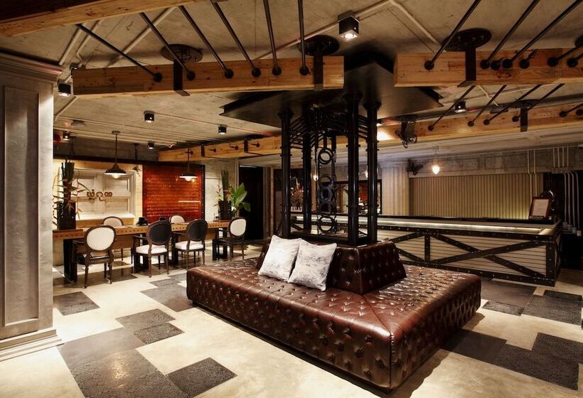 Modus Condominium Suites & Serviced Residence