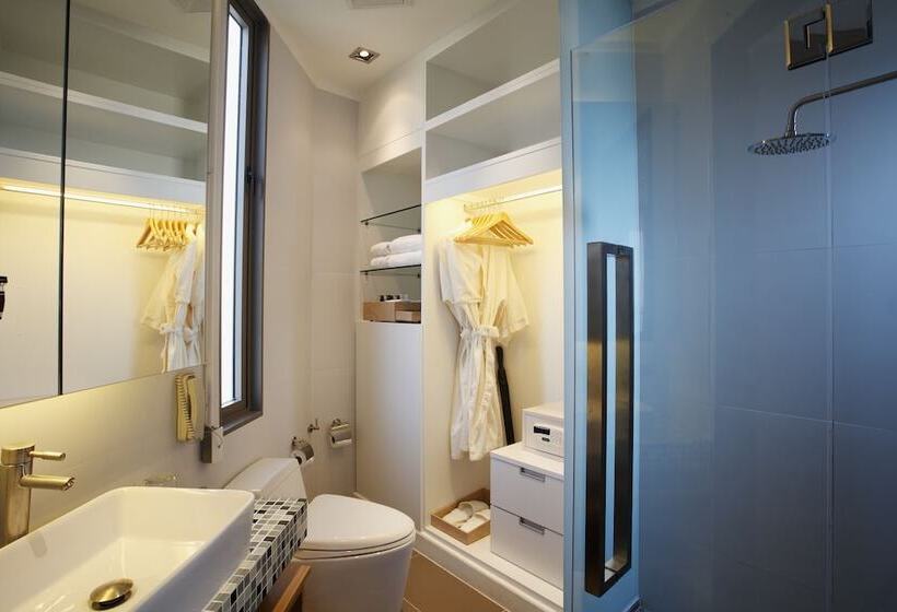 Modus Condominium Suites & Serviced Residence