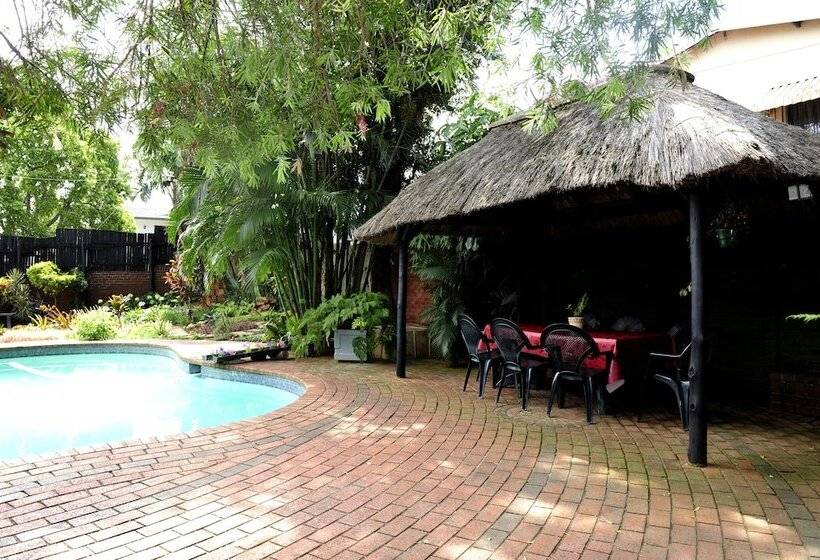 Oliveroom Self Catering And B&b