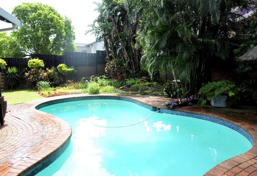 Oliveroom Self Catering And B&b