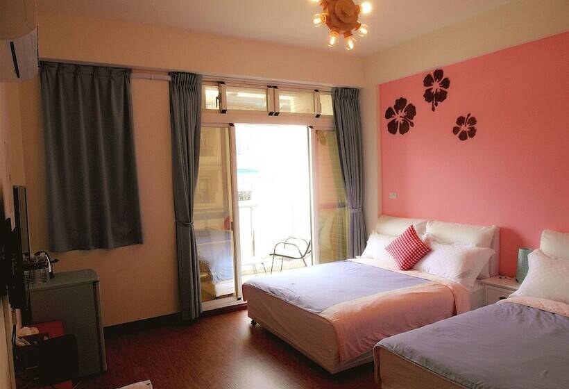 پانسیون Wind Travel