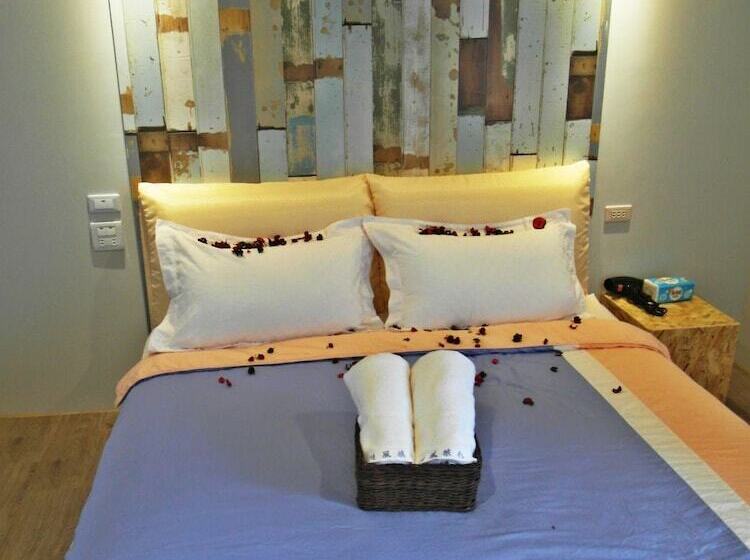 پانسیون Wind Travel