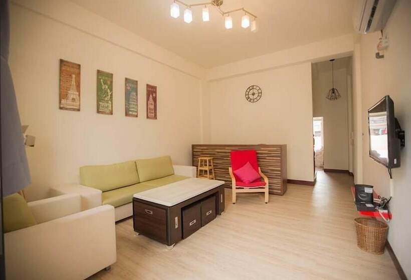 پانسیون Wind Travel