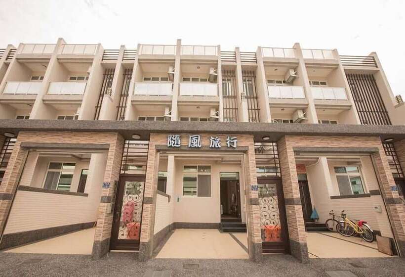 پانسیون Wind Travel