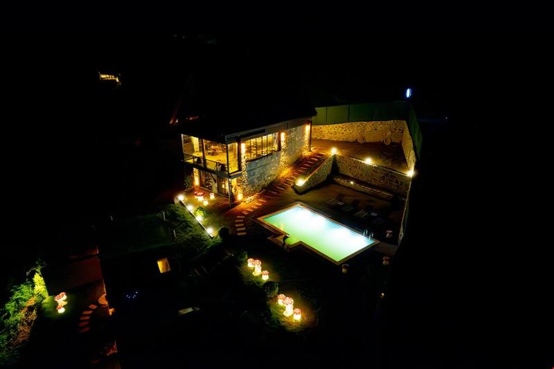 فندق Hobbit Chalet