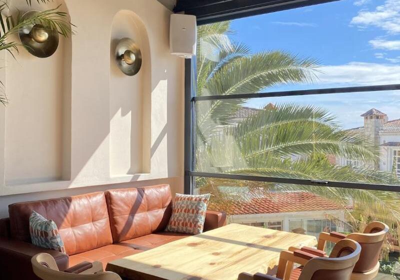 ホテル Lal Azure Alaçati