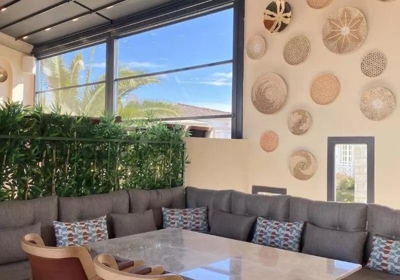 Hotelli Lal Azure Alaçati