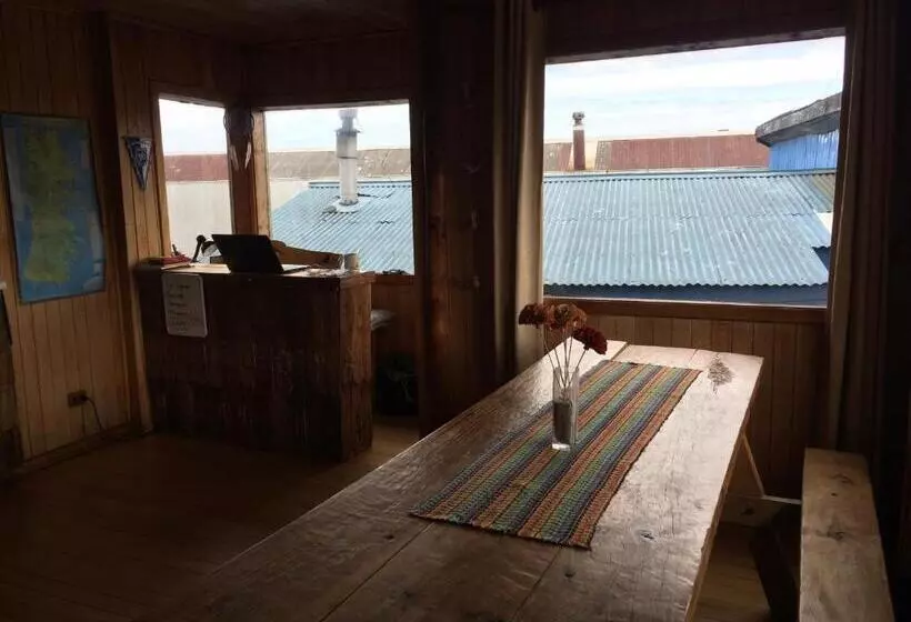 ユースホステル Hostal Casa Damasco