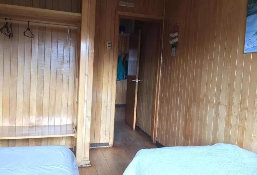 ユースホステル Hostal Casa Damasco
