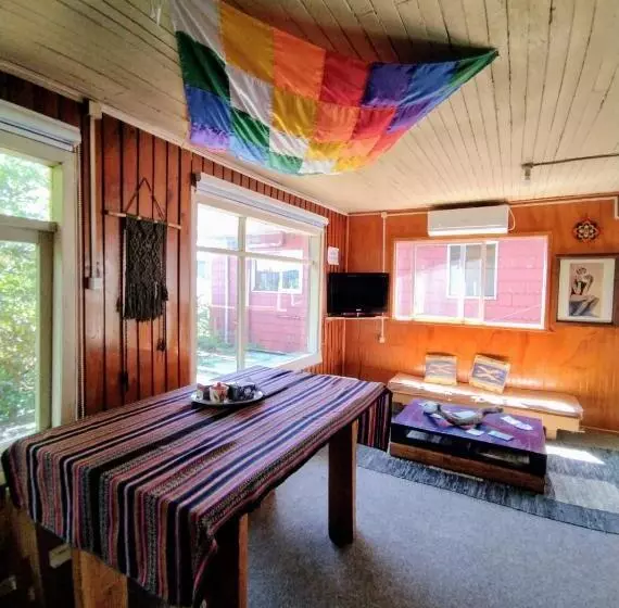 ユースホステル Hostal Casa Damasco