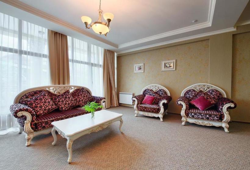 בית מלון כפרי Spa Plaza Essentuki